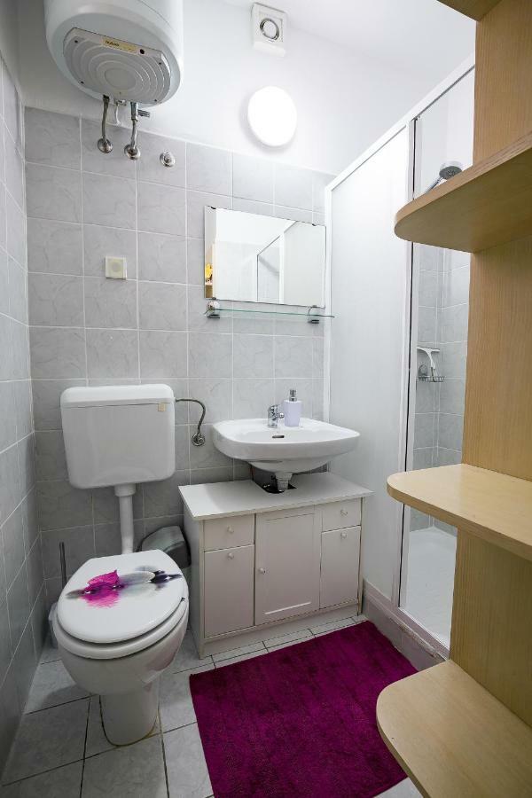Apartma Zusterna Копер Екстериор снимка